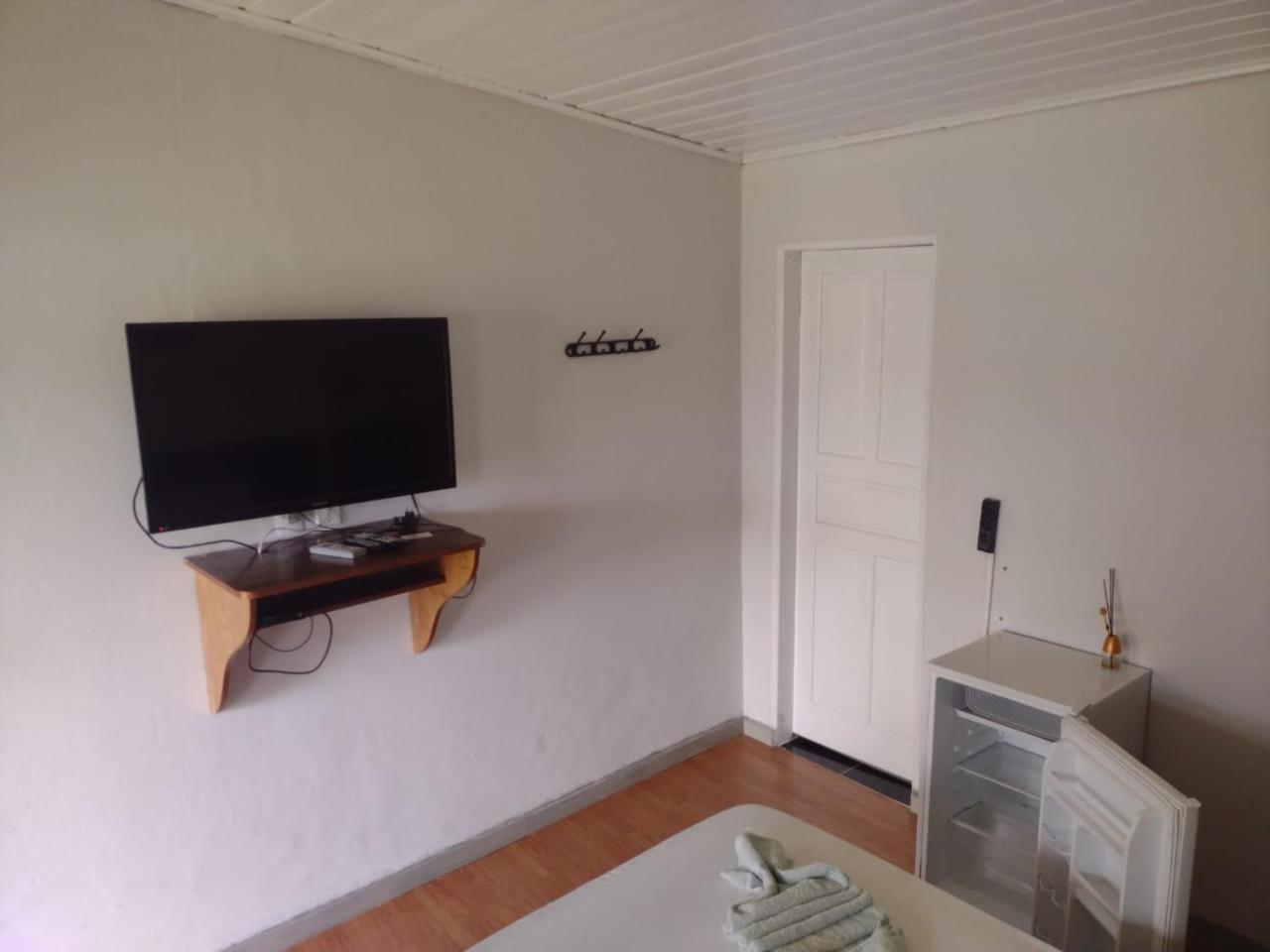 Iate Clube Rio Verde - Ilha Comprida Cananéia Eksteriør bilde